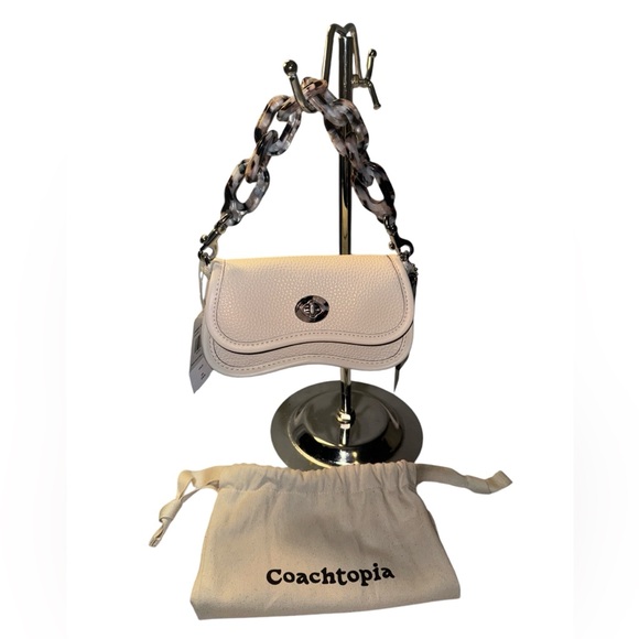 Mini Wavy Dinky Bag In Coachtopia Leather in Cloud NWT - Picture 4 of 12